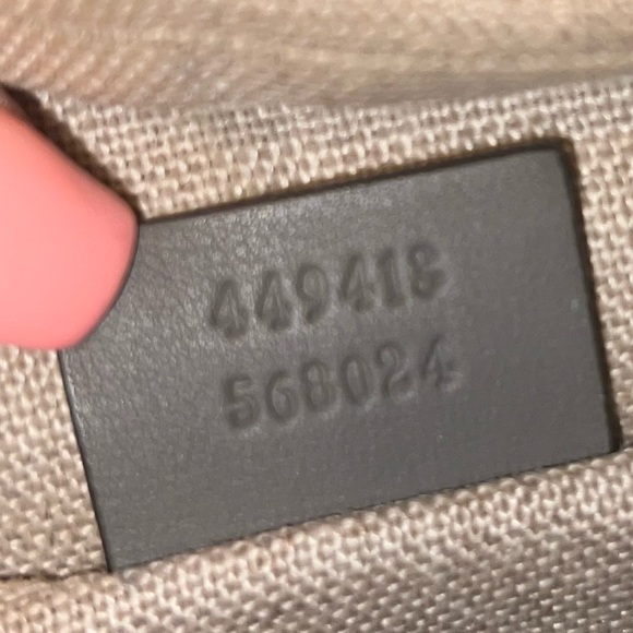 Authentic GUCCI Gray Leather Microguccissima Bree Messenger Camera Crossbody Bag - Picture 12 of 16